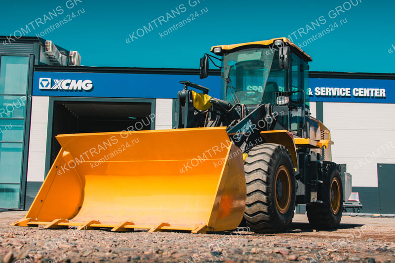 Фронтальный погрузчик XCMG LW330RU