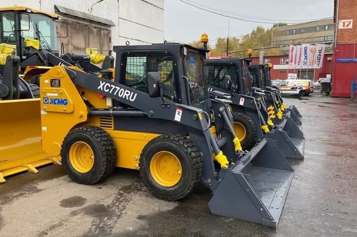 Мини-погрузчик XCMG XC770RU