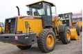 Фронтальный погрузчик XCMG LW300F