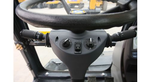 Экскаватор XCMG XE210WB Экскаватор XCMG XE210WB