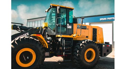 LW700FV-left Фронтальный погрузчик XCMG LW700FV