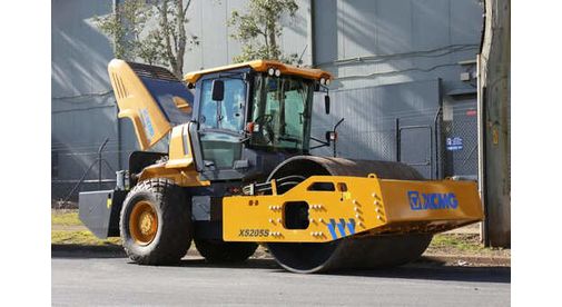 XCMG-XS205S-front-left Купить дорожный каток XCMG XS205S