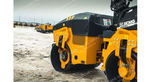 XMR403S-rear Дорожный каток XCMG XMR403S