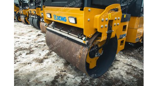 XMR603-wheel-front-close Дорожный каток XCMG XMR603