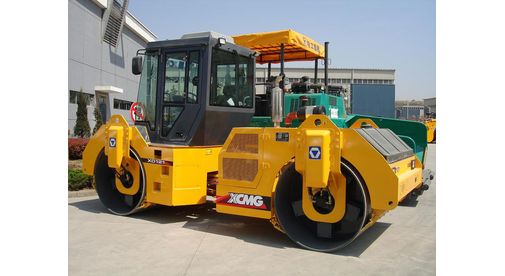 Каток XCMG XD121E Каток XCMG XD121E