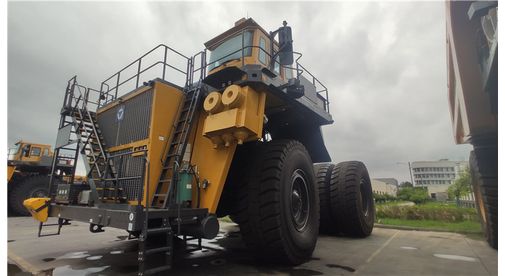Горный самосвал XCMG XDE260 2 Горный самосвал XCMG XDE260