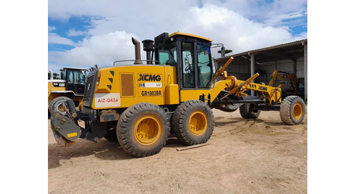Автогрейдер XCMG GR1803BR 3 Автогрейдер XCMG GR1803BR