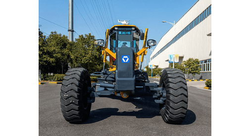 Автогрейдер XCMG GR1705T 2 Автогрейдер XCMG GR1705T