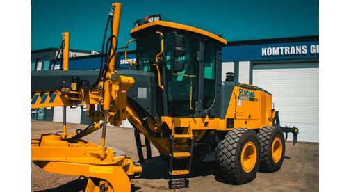 Автогрейдер XCMG GR2605AT 1 Автогрейдер XCMG GR2605AT полный привод