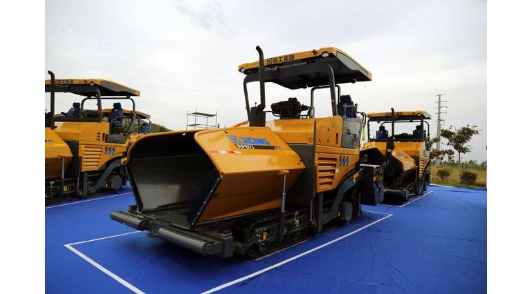Асфальтоукладчик XCMG RP803 Асфальтоукладчик XCMG RP803