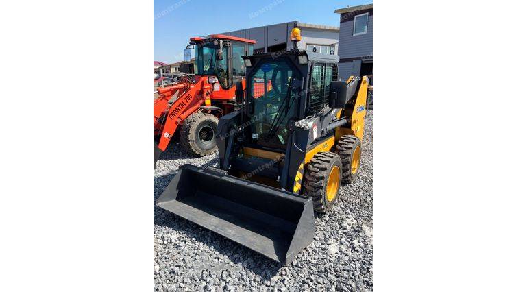 Мини погрузчик XCMG XT740RU Мини погрузчик XCMG XT740RU