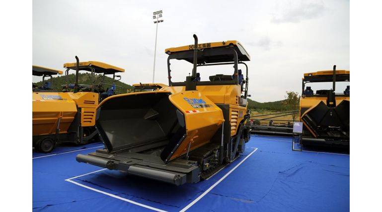 Асфальтоукладчик XCMG RP953 Асфальтоукладчик XCMG RP953