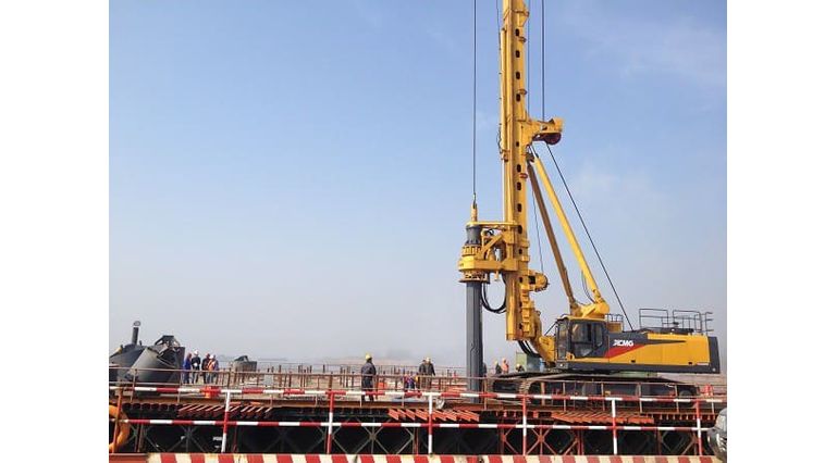 XCMG XR220D CFA Буровая установка с келли штангой XCMG XR460D
