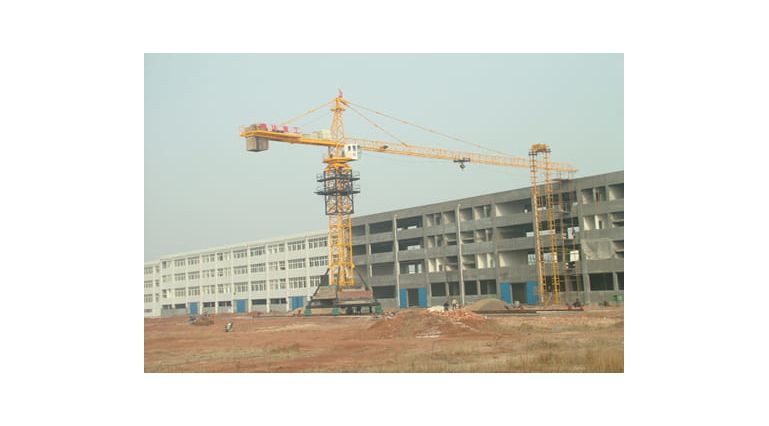 Башенный кран XCMG QTZ100 Башенный кран XCMG QTZ50
