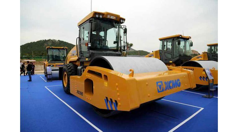 Каток XCMG XS223S Гидравлический каток XCMG XS395