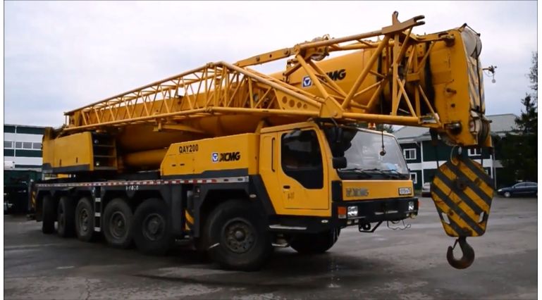 Автокран XCMG QAY200 Автокран XCMG QAY200