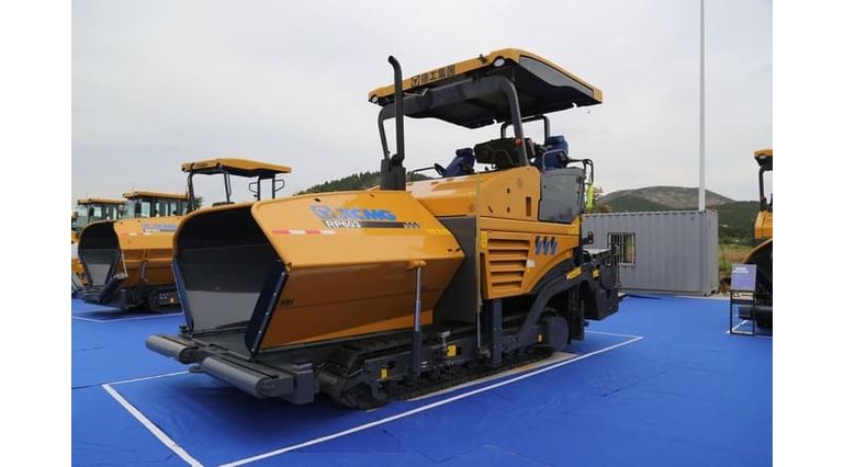 Гусеничный асфальтоукладчик XCMG RP603Pro Гусеничный асфальтоукладчик XCMG RP603Pro