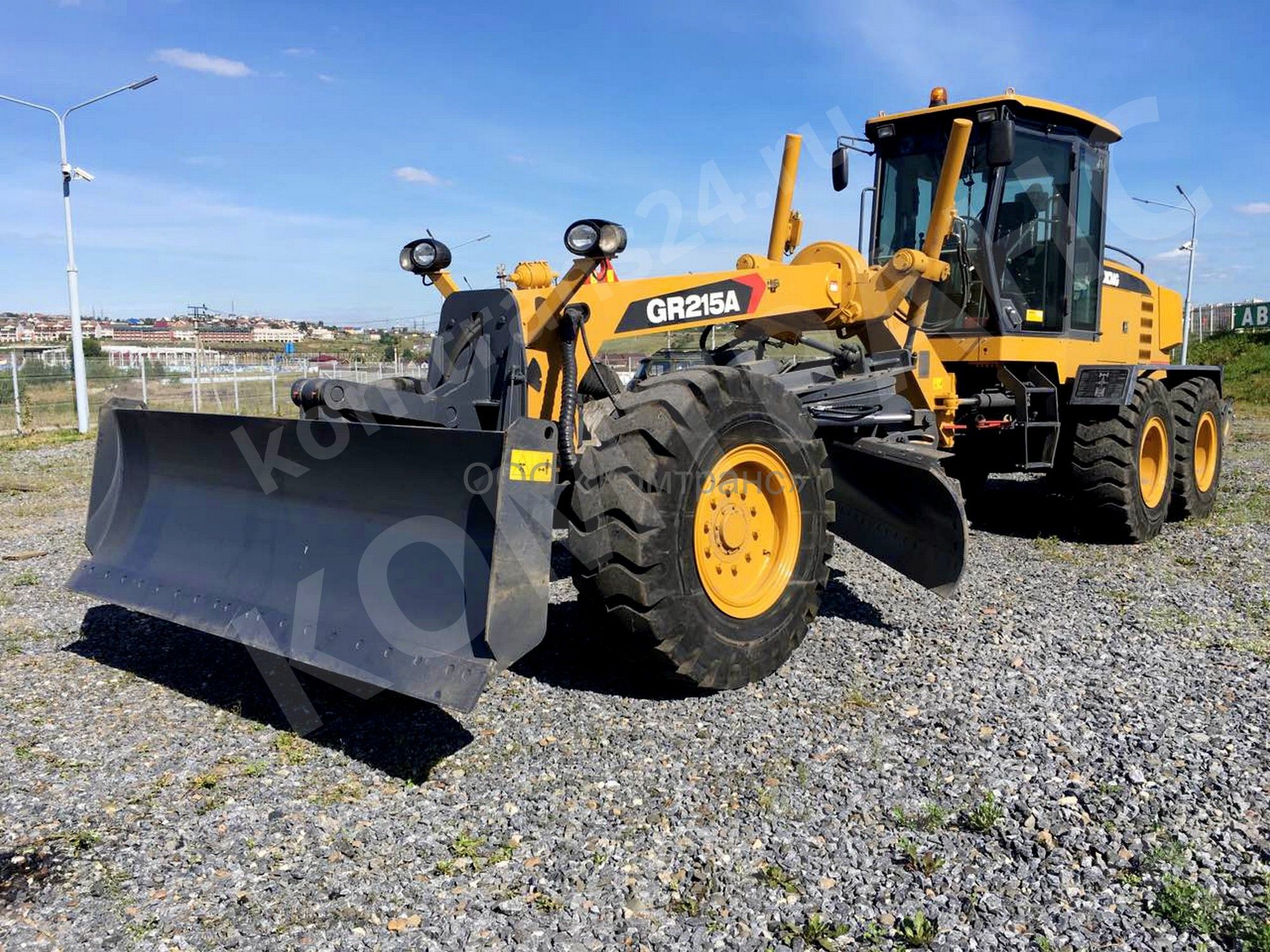 Автогрейдер XCMG GR215