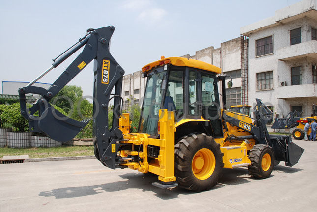 Экскаватор-погрузчик XCMG XT876