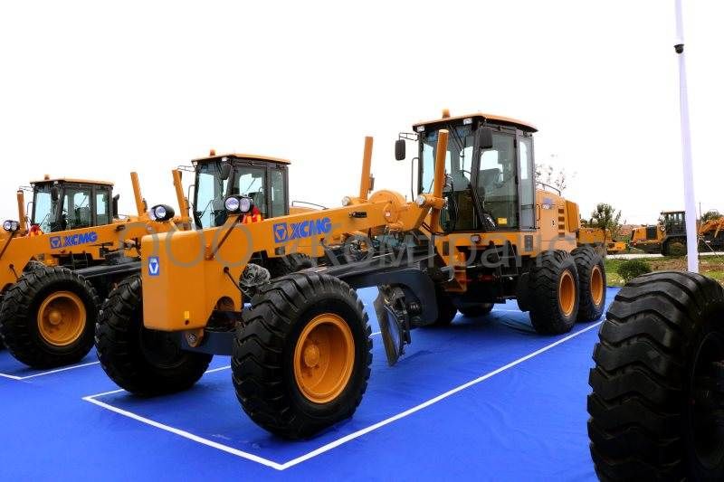 Автогрейдер XCMG GR2403