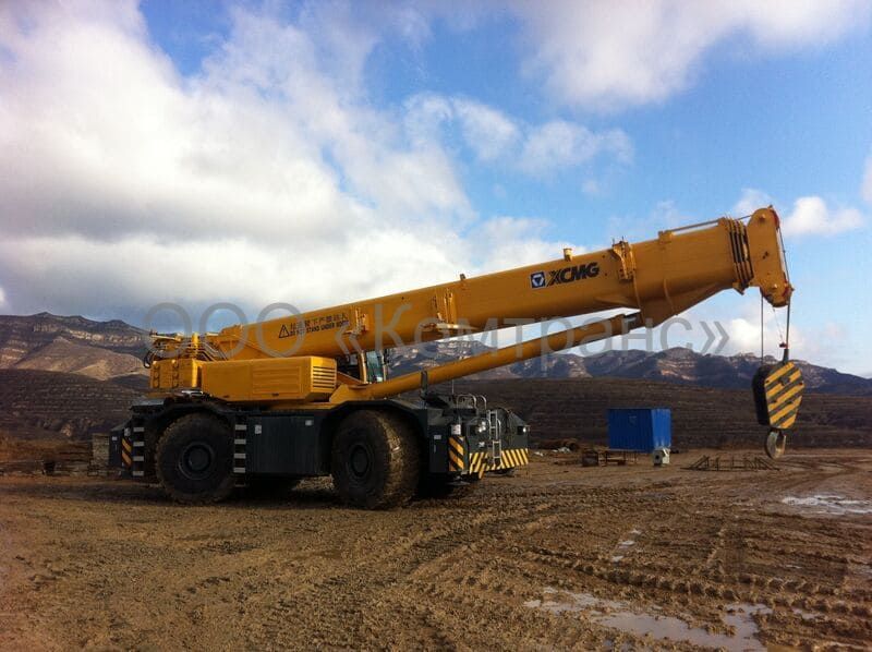 Короткобазный кран XCMG RT120