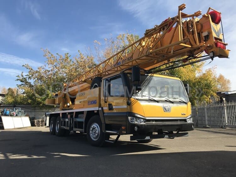 Автокран XCMG QY25K5D